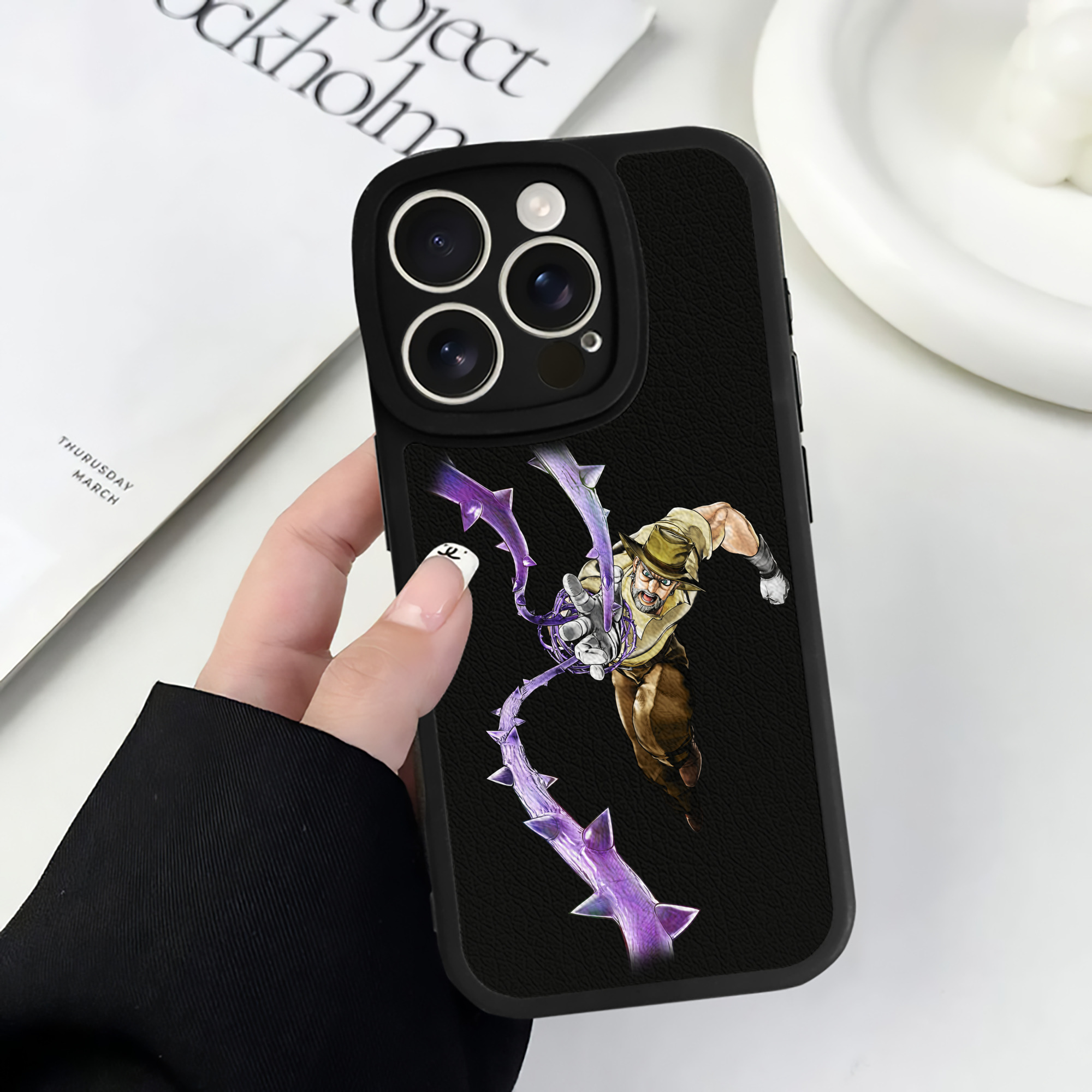 （画像用） ジョジョの奇妙な冒険 ジョセフ?ジョースター JoJo's Bizarre Adventure Joseph Joestar 【iPhone 16シリーズ対応】シリコンスマホケース（レザー調） 材質：シリコン